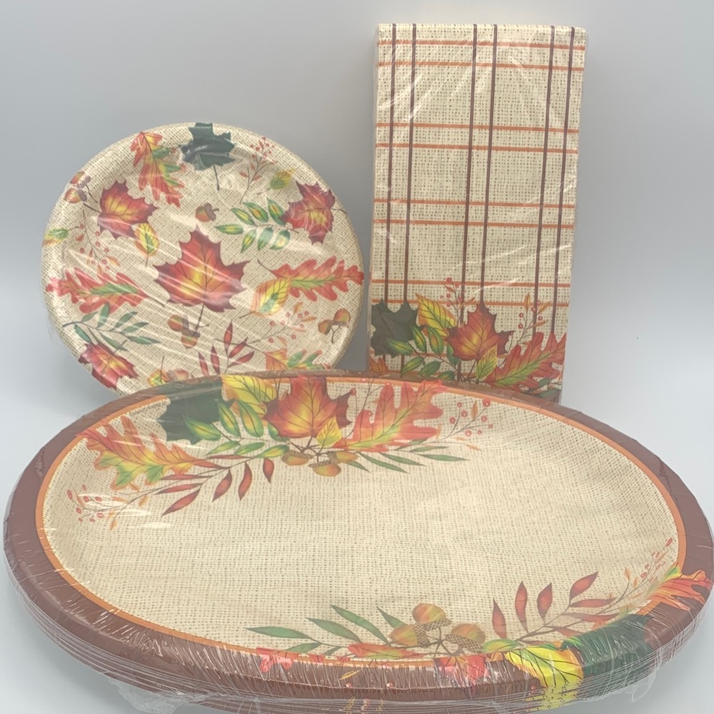 🍂 Special Occasion “Leaves of Fall” Partyware Set – Plates & Napkins – New